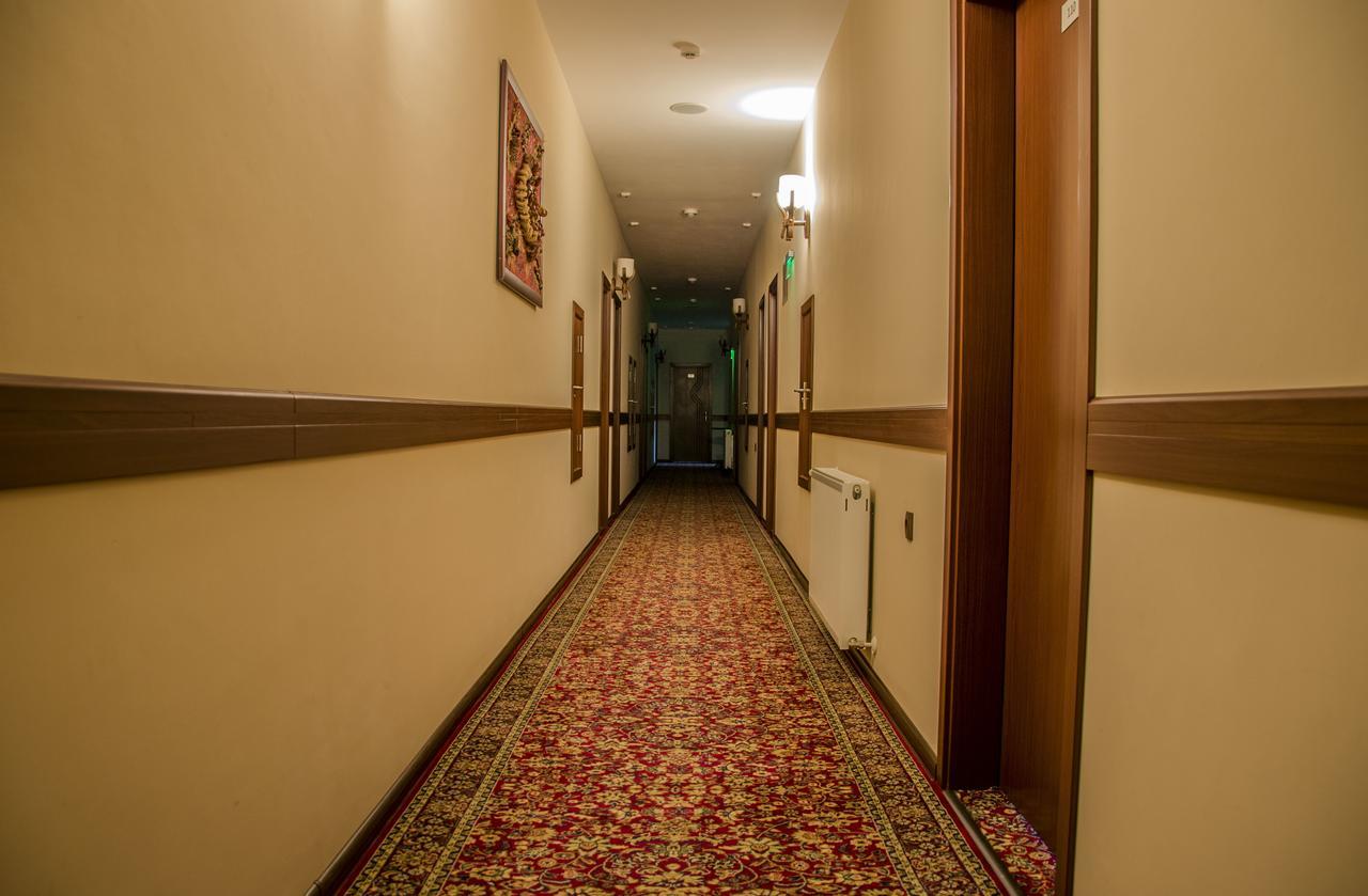 Rubis Hotel Rudozem Экстерьер фото